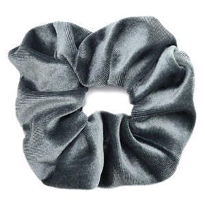 Een grijze scrunchie